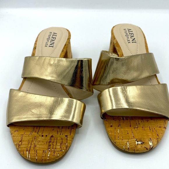 Alfani Shoes - Alfa I Evviee Step N Flex Gold Sandals 5M